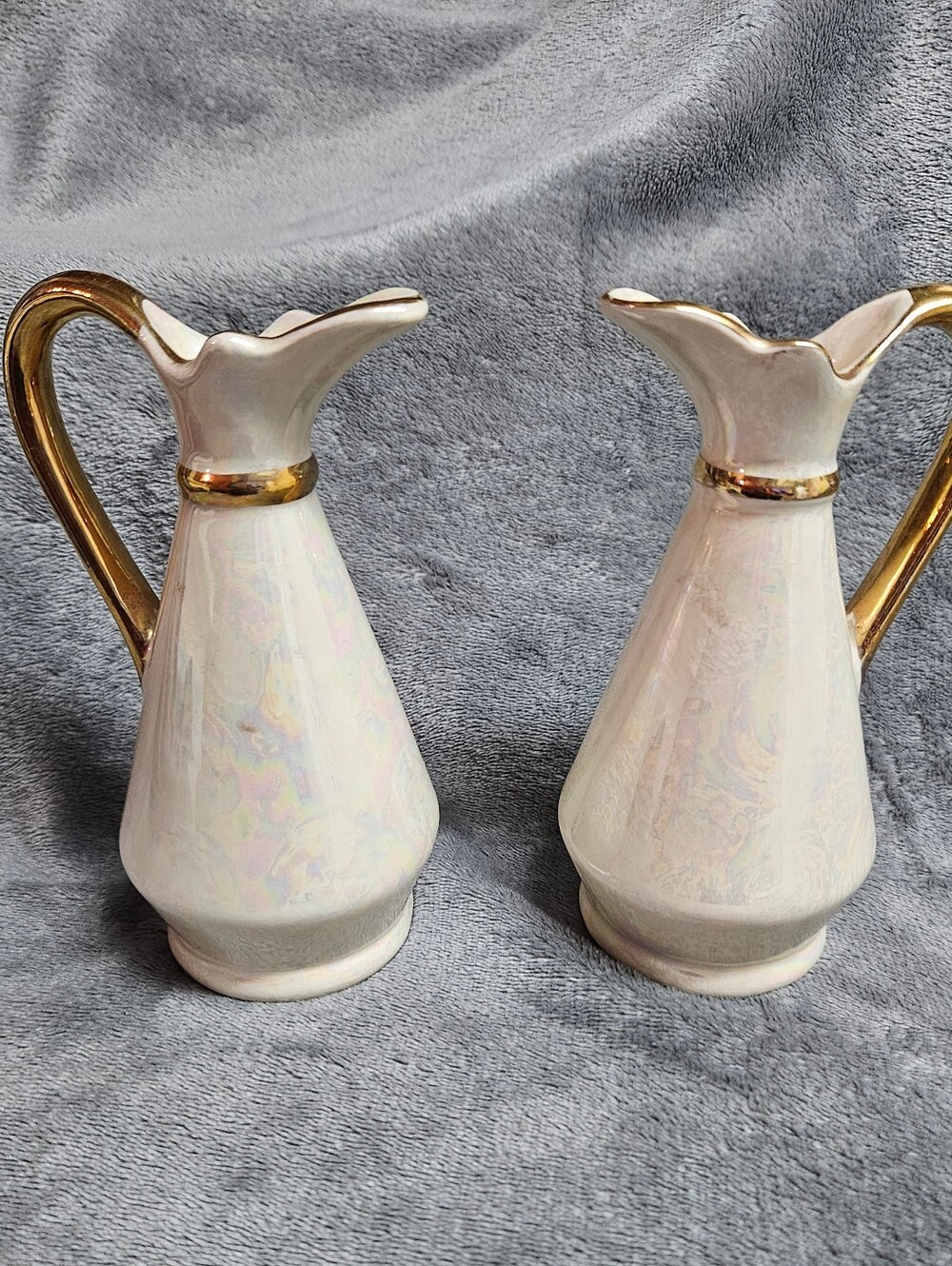 Vintage lusterware vases. McCoy model #474. Pearl iridescent finish. 5.5"